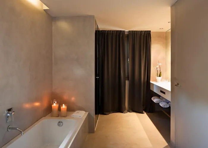 Caro Hotel